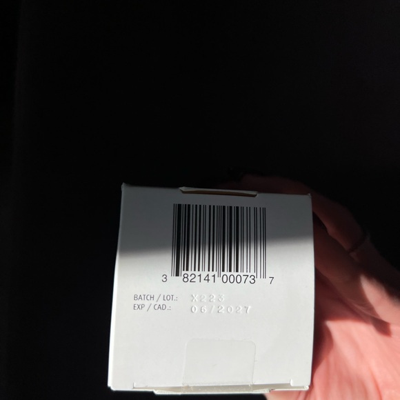 Toty Solaria Body SPF 50 REFRESHING ANTIOXIDANT SUNSCREEN - Picture 3 of 5